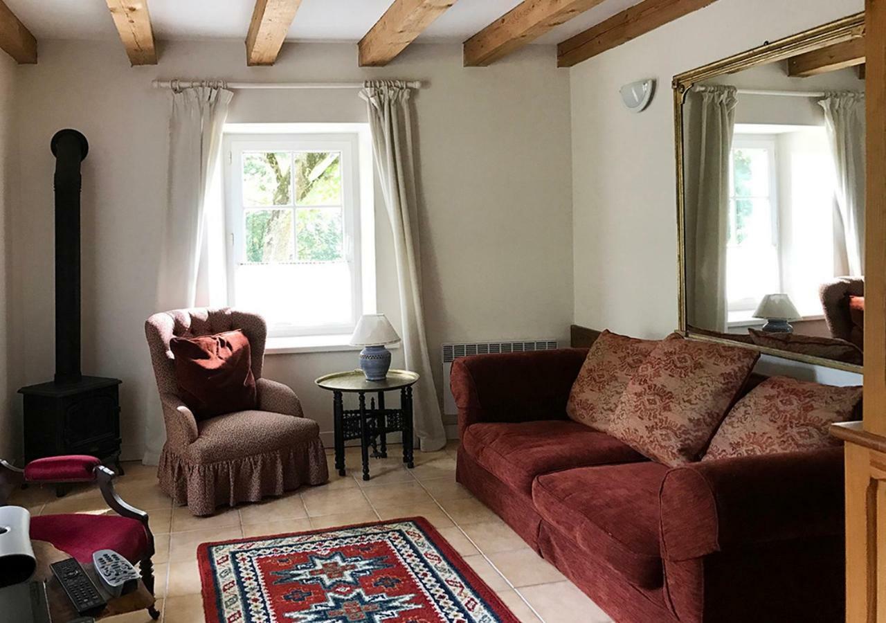 Val Rive - Le Pintadeau Cottage - ディナン エクステリア 写真